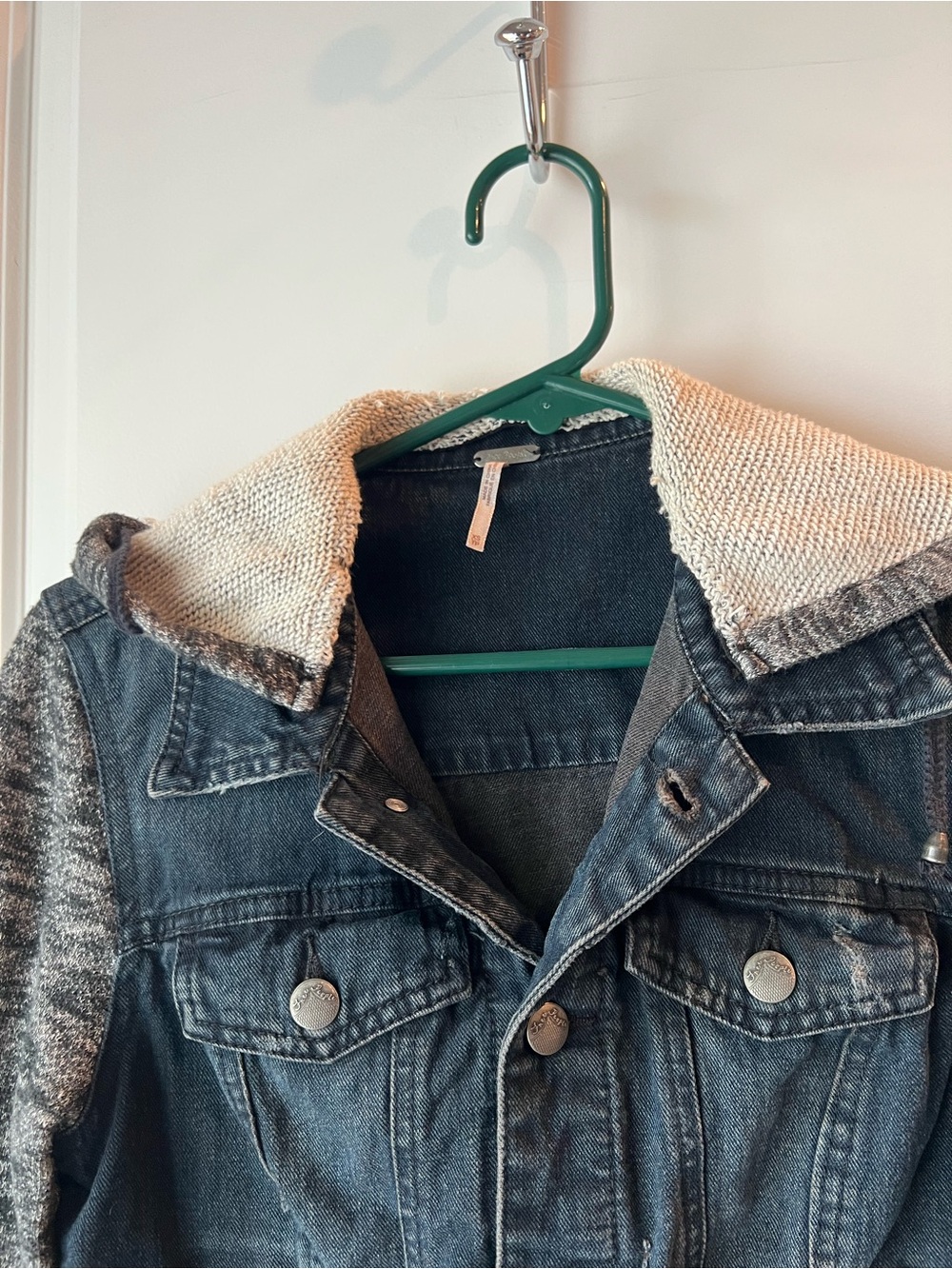 Free People mixes media Hooded Denim Jacket - Gray. XS - Picture 2 of 11